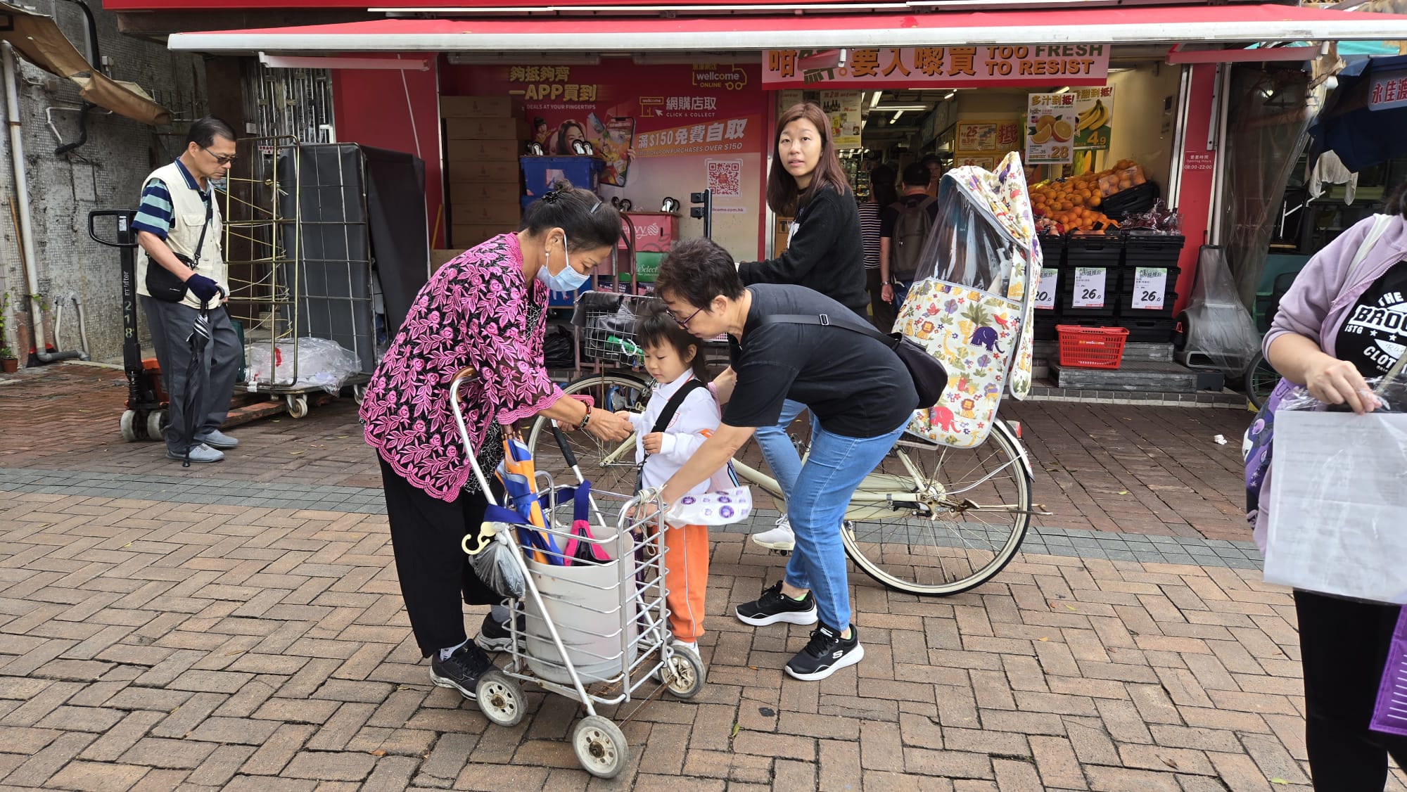 宣道會社會服務處全港賣旗日
